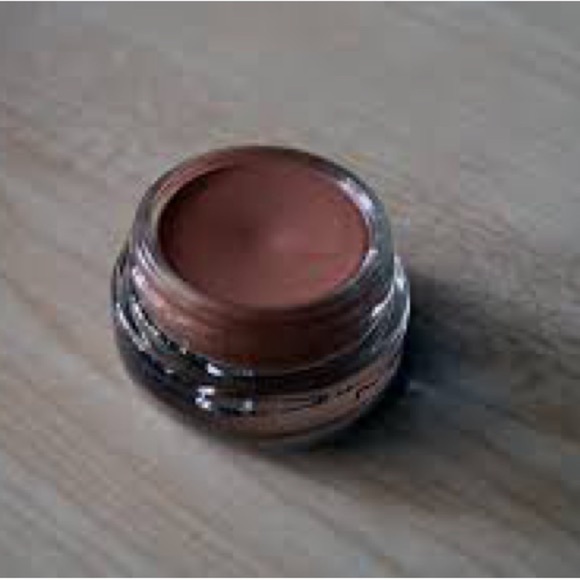 MAC Cosmetics Great Dame Fluidline - Picture 1 of 1